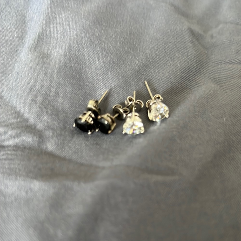 Elegant Silver and Black Stud Earrings Set